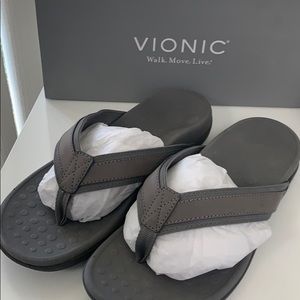 Vionic Tide Slippers